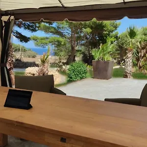 https://araja-villasuite-by-geocharme.sicilyhotelsitaly.net
